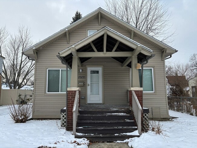 Building Photo - 22065 Linwood