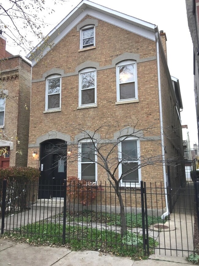 Photo - 851 N Hermitage Ave Condo