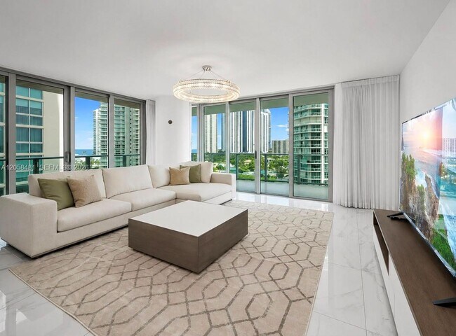 300 Sunny Isles Blvd