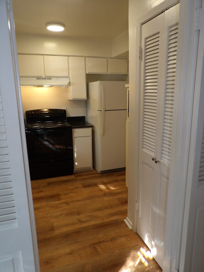 Photo - 4300 Travis St