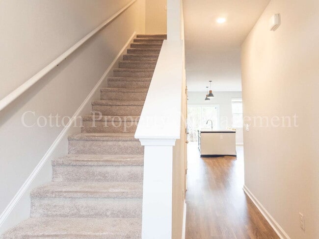 Photo - 7626 Knightbell Cir