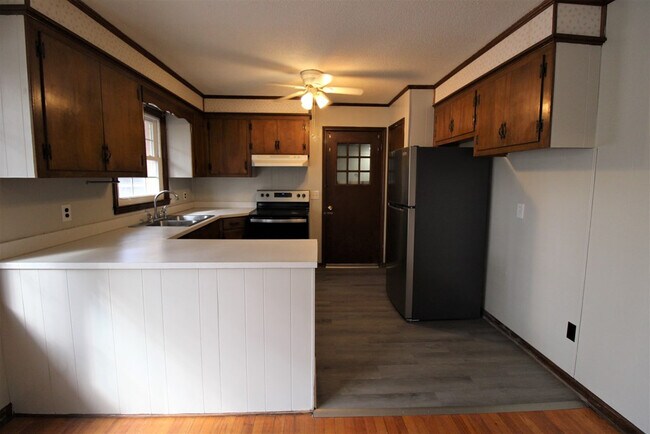 Photo - 2378 Valleybrook Rd