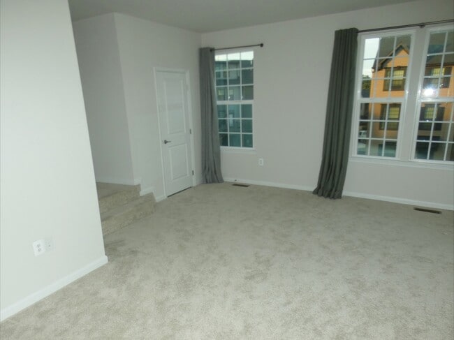 Photo - 1014 Trestle Dr