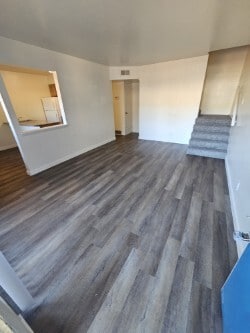 Building Photo - 504 Jeanell Dr Rental