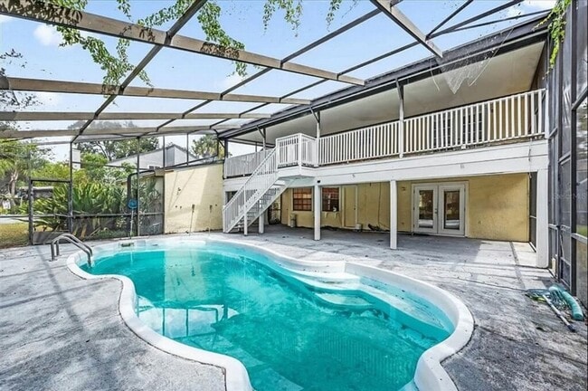 Photo - Beautiful 2 stories home with Pool available for rent !!!