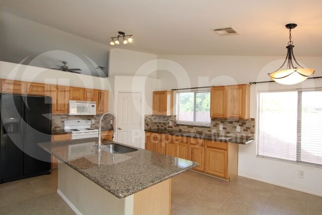 Photo - 4173 E Meadow Lark Way Casa