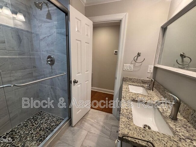 Photo - 501 Merrie Rd