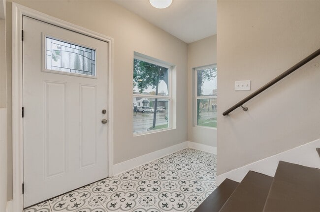 Photo - 1215 W Gray St Unit 1