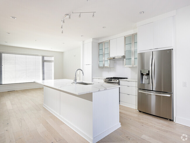 Kitchen - 18 Greenbush Street Rental