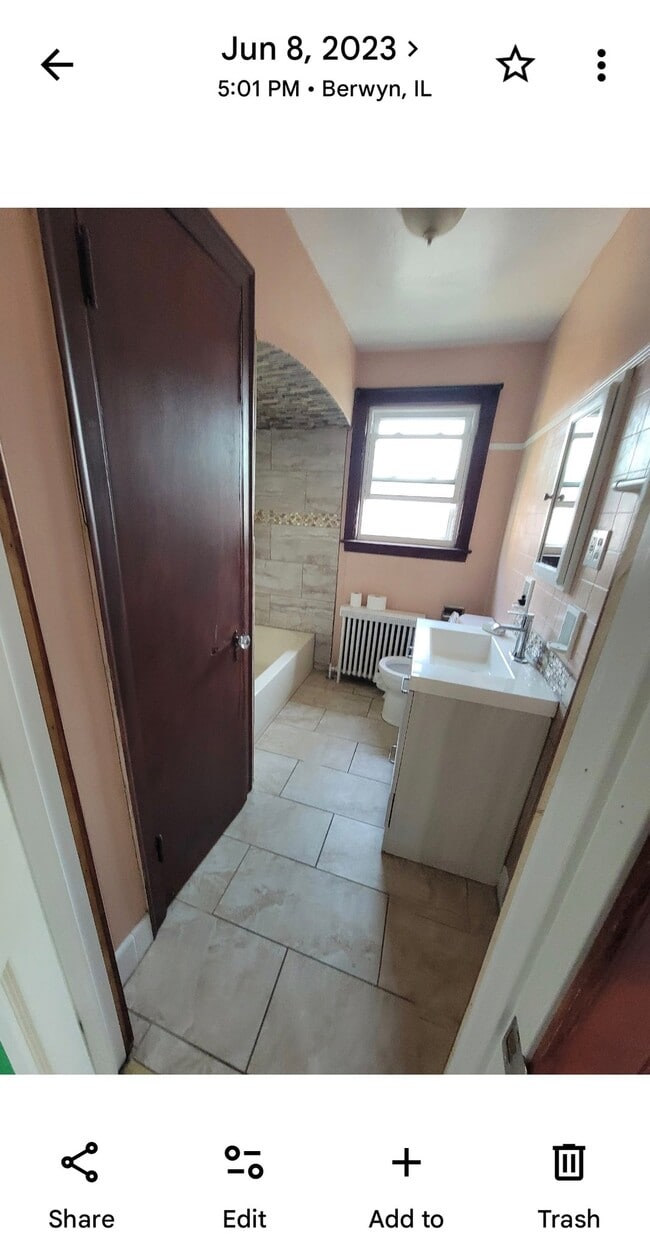Photo - 2536 Ridgeland Ave Unit 2