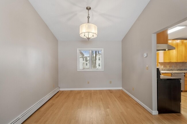 Photo - 101 Elmcrest Rd