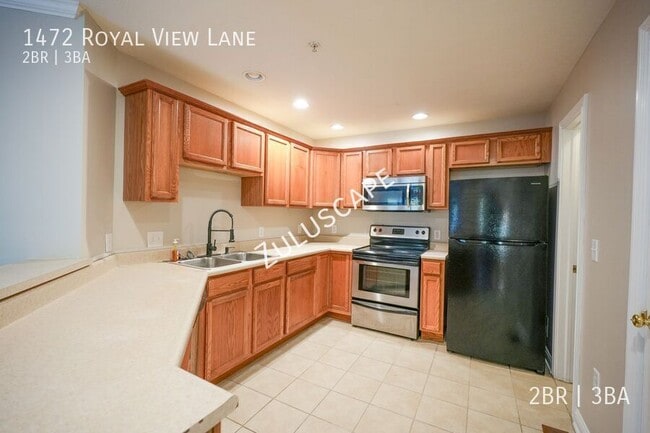 Photo - 1472 Royal View Ln