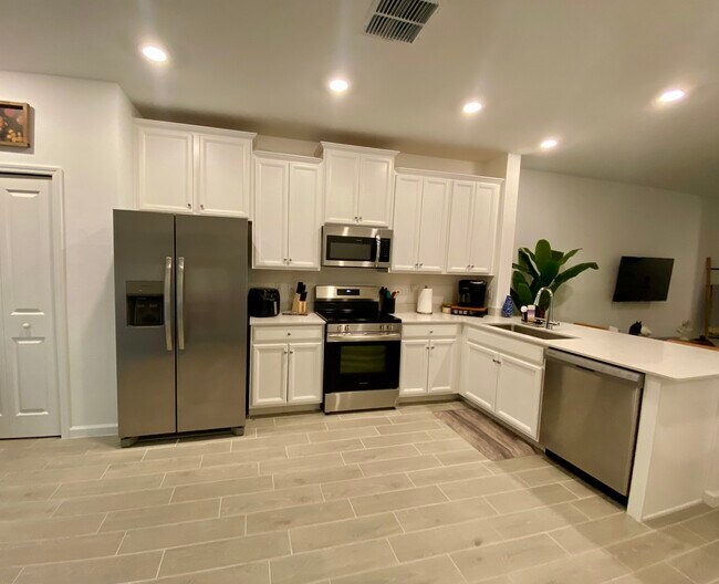 Photo - 3409 SW 34th Avenue Cir