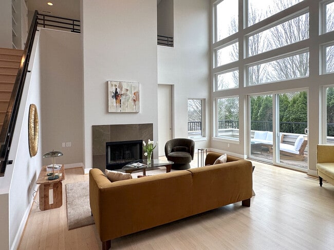 Building Photo - 3019 NW Montara Loop Rental