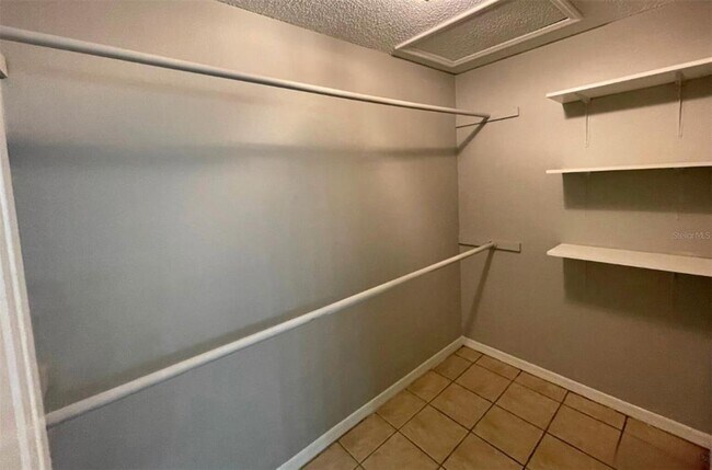 Photo - 305 Mormanno Way