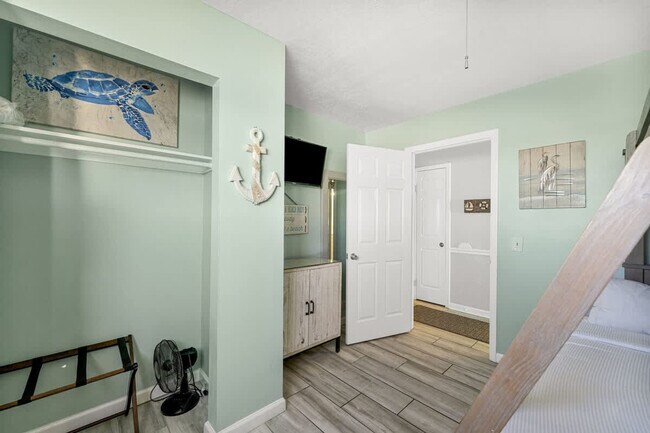 Photo - 8743 Thomas Dr Unidad SI FL11-ID1354996P