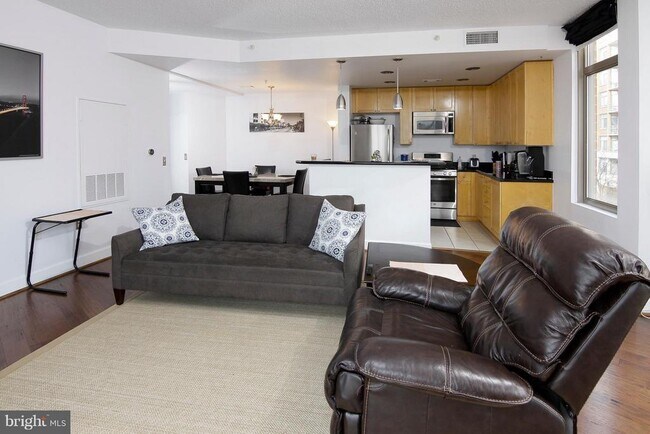 Photo - 3600 S Glebe Rd Unit 323W