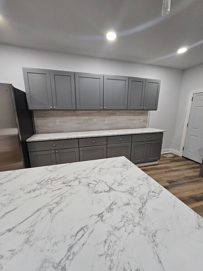 Photo - 3270 N Marston St