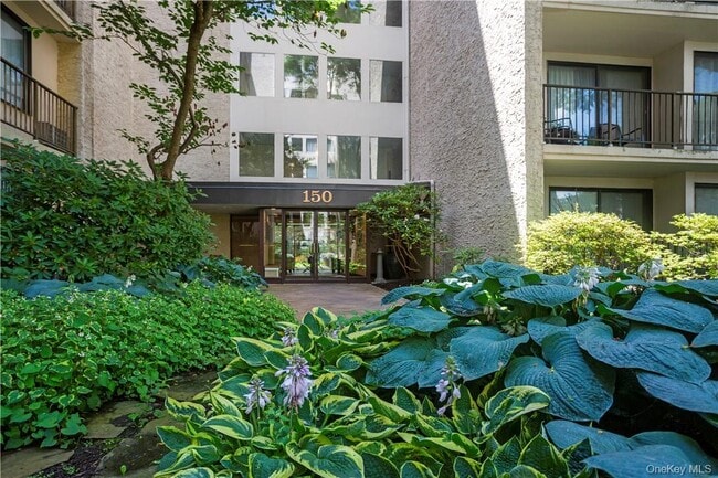 150 Overlook Ave Unit 2K