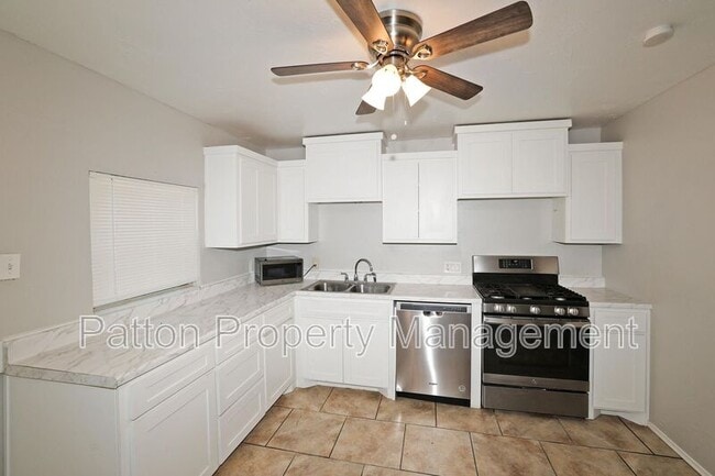 Photo - 115 SE 40th Ave