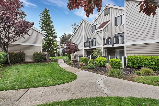 Photo - Brookside Oaks