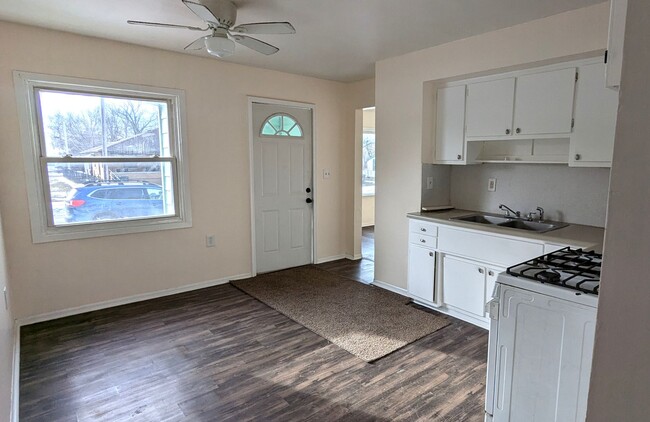 Photo - 712 Catherine Ave