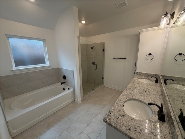 Photo - 805 Hardaway Ln