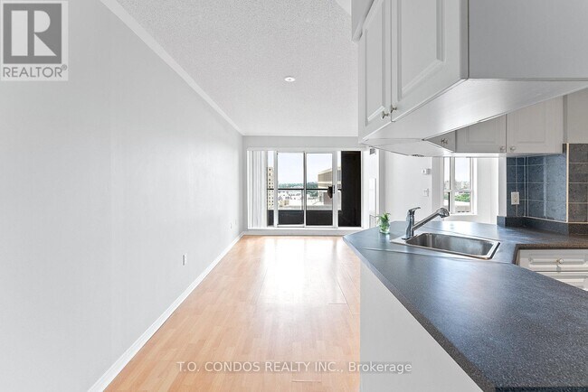 Photo - 909 Bay St. Unité 2002