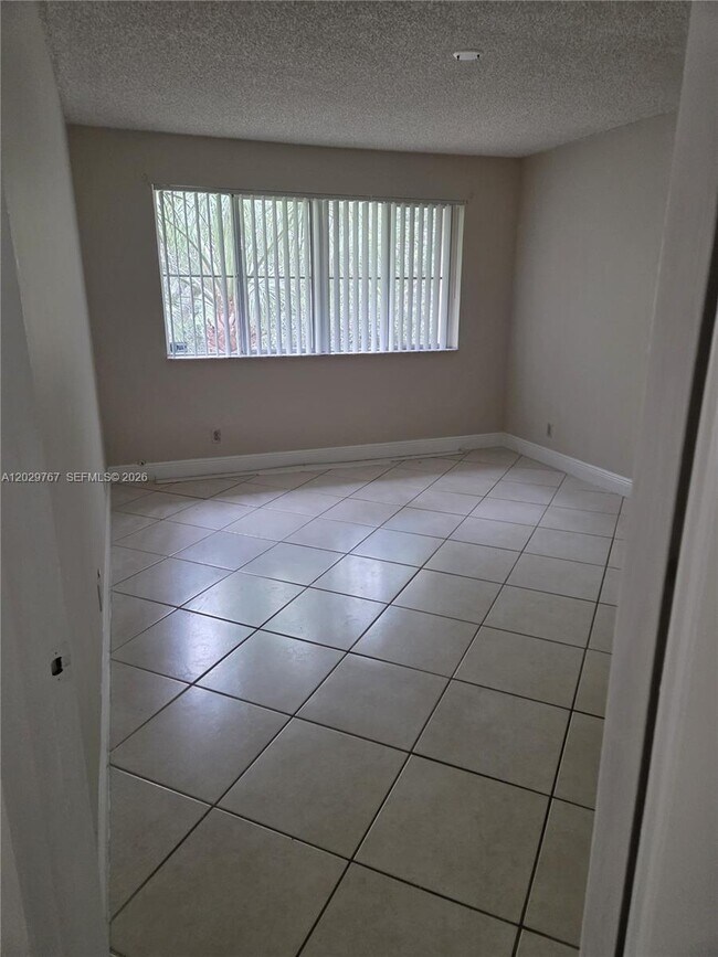 Photo - 9901 Westview Dr Unit 337
