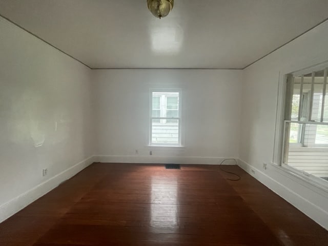 Photo - 1141 College St