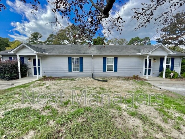 Building Photo - 3721 Betts Dr Unit A