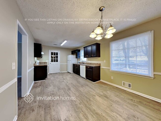 Photo - 113 Fernbank Dr