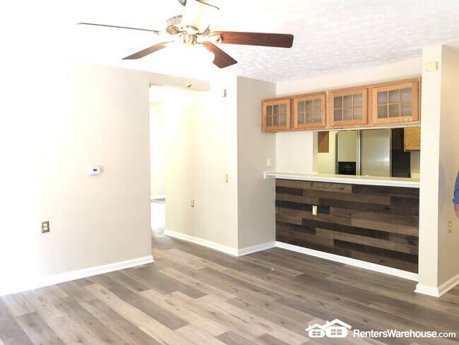 Photo - 6300 Bayberry Ct Unit 1105