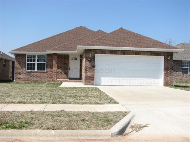 Building Photo - All brick 3 bed 2 bath home in SE Springfi...