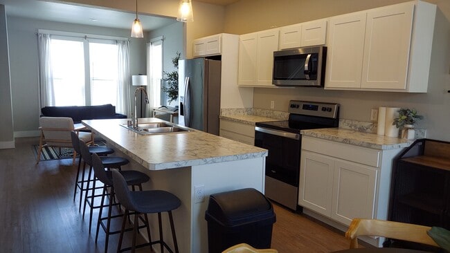 Photo - 6145 Farmstead Ave