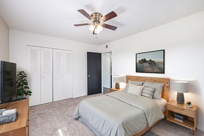 Photo - Blue Springs Apartments