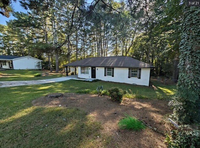 Photo - 537 Eastside Dr