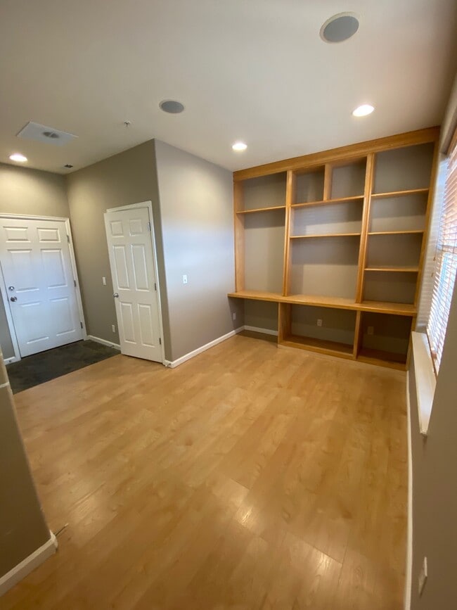 Photo - 817 S Weber St