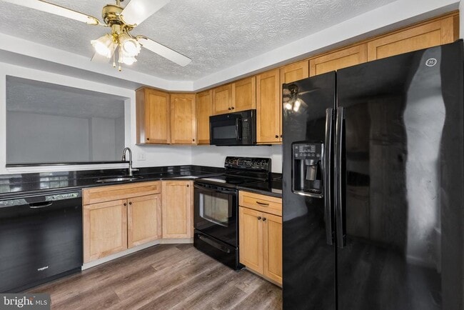 Photo - 2711 Neman Ct