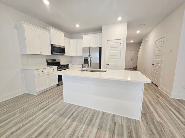 Photo - 396 Salt Creek Lane