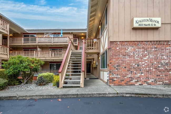 Entrance - Kingston Manor