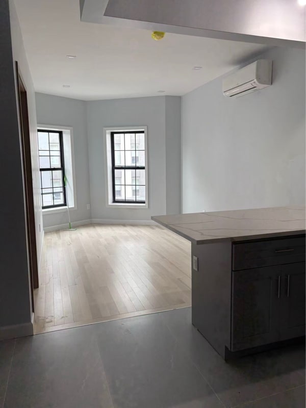 Photo - 546 Van Buren St Townhome