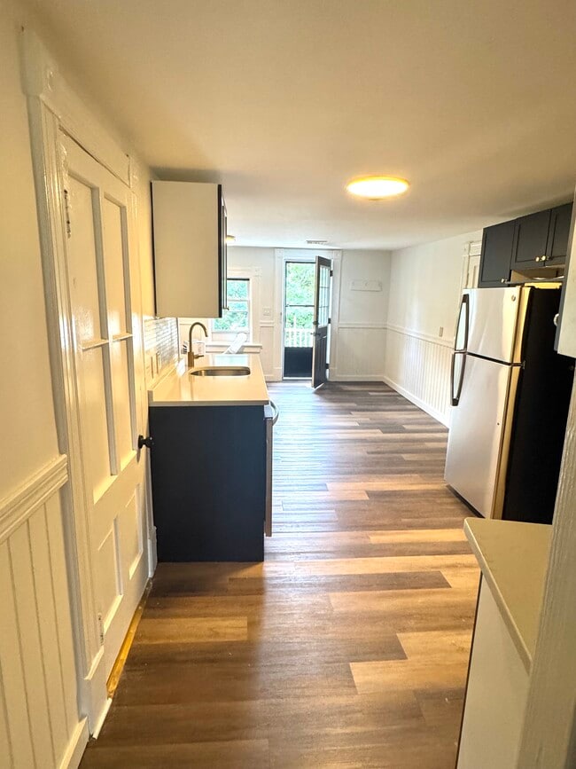 31 Hadley St Unidad South Hadley
