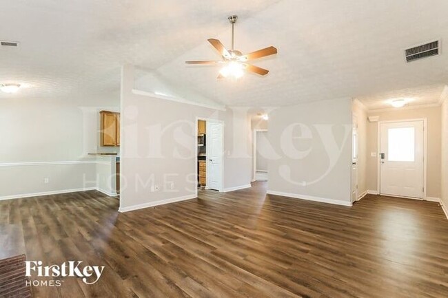 Photo - 189 Waters Edge Dr House