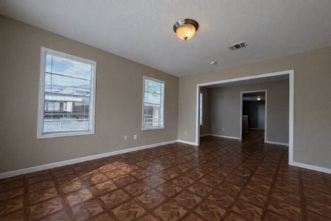 Photo - 3406 Milbrad St