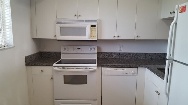 Photo - 8342 Bernwood Cove Loop