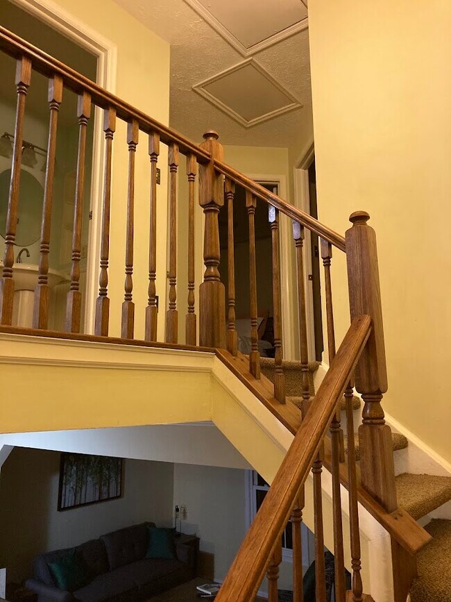 8044 Brightwood Ct