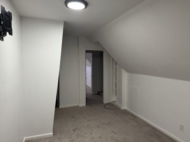 dormitorio principal - 520 Saratoga Rd Unidad 2nd floor