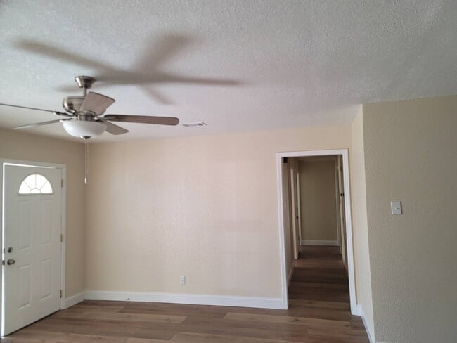 Photo - 511 Octave St