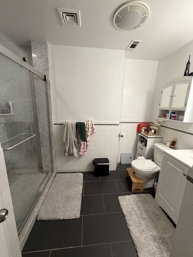 Photo - 1404 Beacon St Unit 3